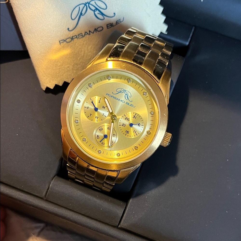 Women's Diana Diamond Japanese Quartz Watch, 39mm - 0.07 ctw - Picture 2 of 9